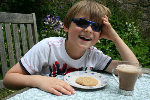 Lil L, Almond Cookies & Hot Choc in the Garden 2