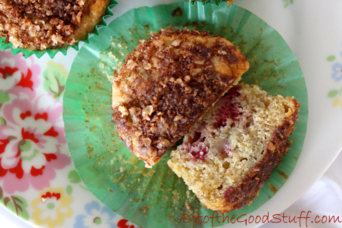 Raspberry Muffins with Streusel Topping