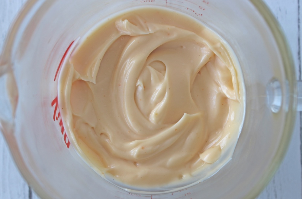 Easy Home-Made Vegan Chilli Mayonnaise